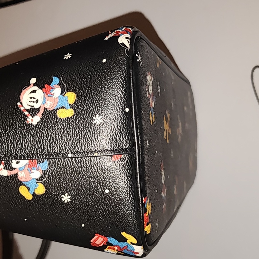 Coach Disney X Gallery Tote Bag  and Wallet Set with Holiday Disney Characters - Picture 8 of 16